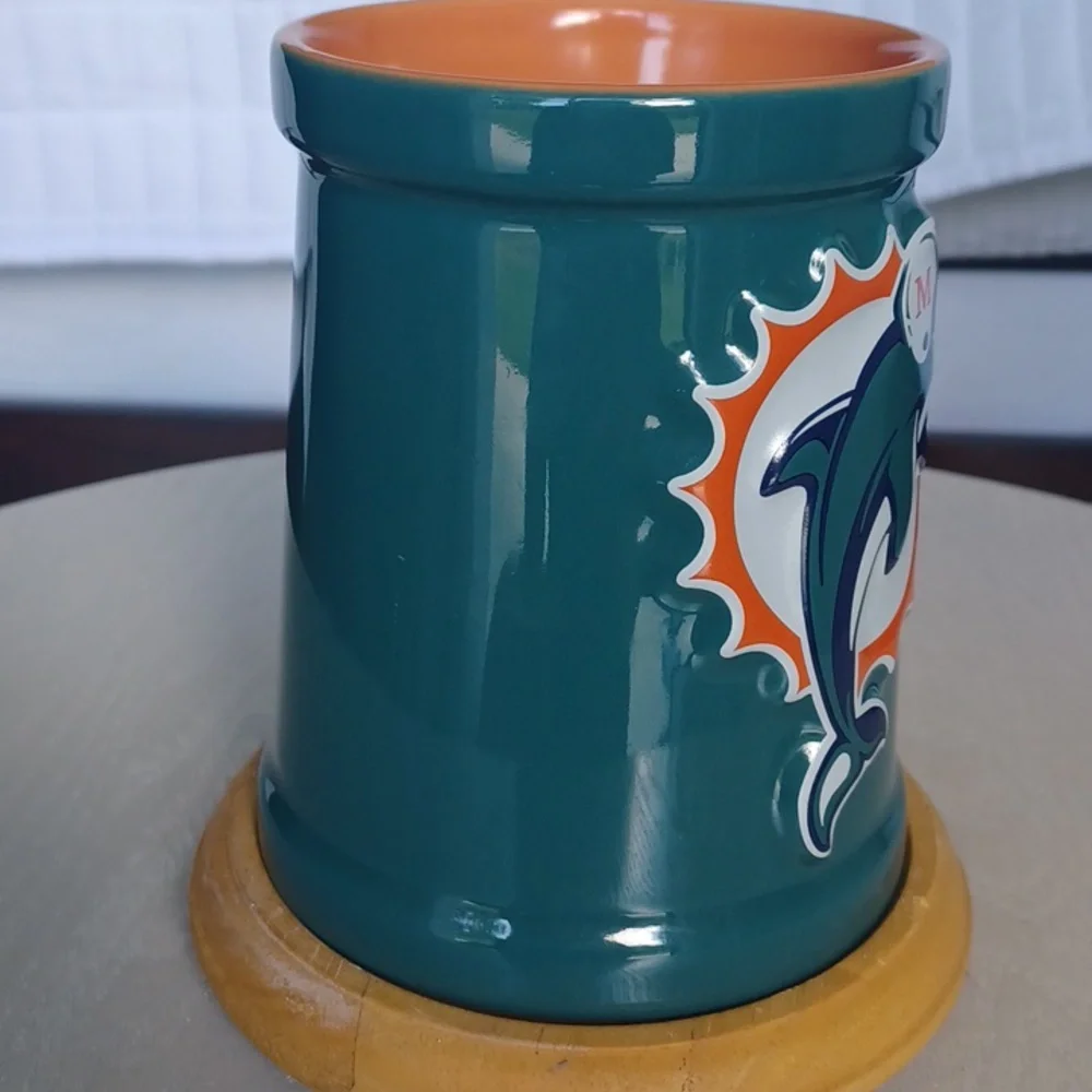 NFL Miami Dolphins Vintage 3D Sculpted Ultima 16 Oz Coffee Mug - Picture 6 of 13